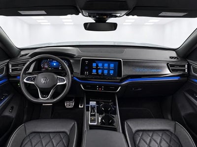 2025 Volkswagen Atlas Cross Sport 2.0T SEL Premium R-Line