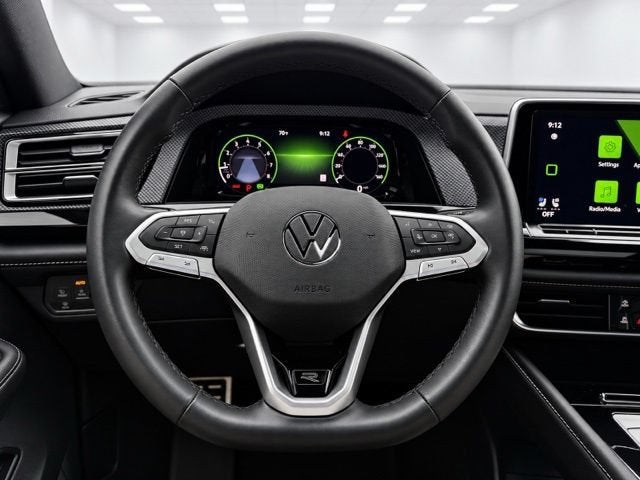 2025 Volkswagen Atlas Cross Sport 2.0T SEL Premium R-Line