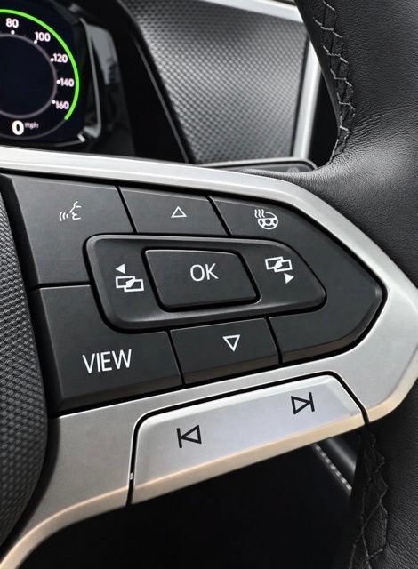 2025 Volkswagen Atlas Cross Sport 2.0T SEL Premium R-Line