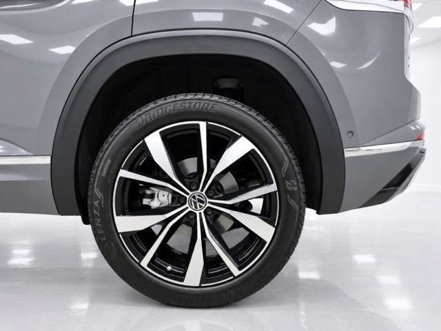 2025 Volkswagen Atlas Cross Sport 2.0T SEL Premium R-Line