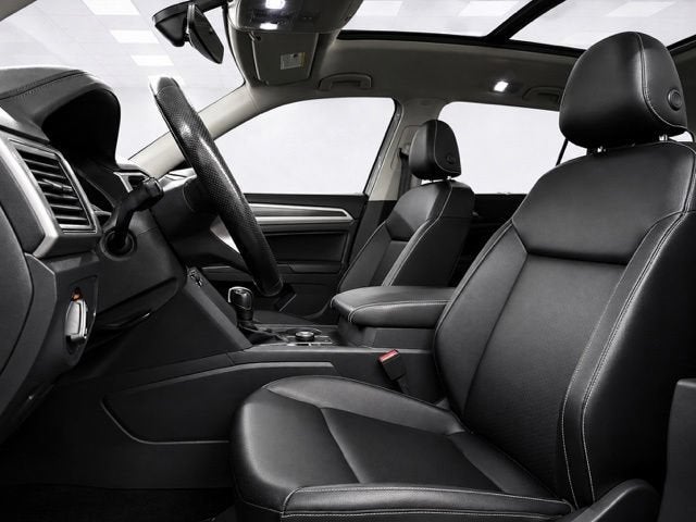 2021 Volkswagen Atlas 3.6L V6 SE w/Technology R-Line