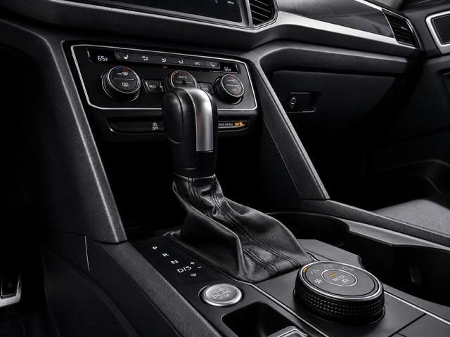 2021 Volkswagen Atlas 3.6L V6 SE w/Technology R-Line