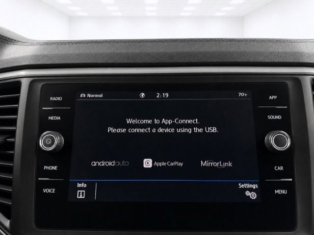 2021 Volkswagen Atlas 3.6L V6 SE w/Technology R-Line