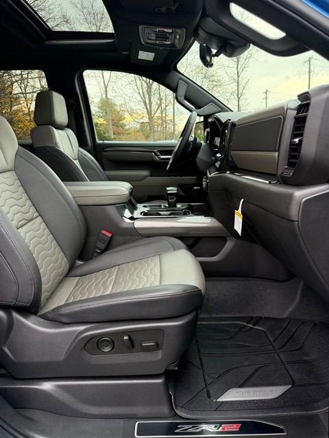 2025 Chevrolet Silverado 1500 ZR2