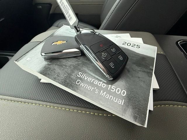 2025 Chevrolet Silverado 1500 ZR2