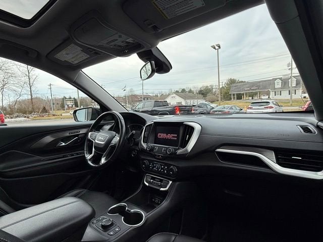 2022 GMC Terrain SLT