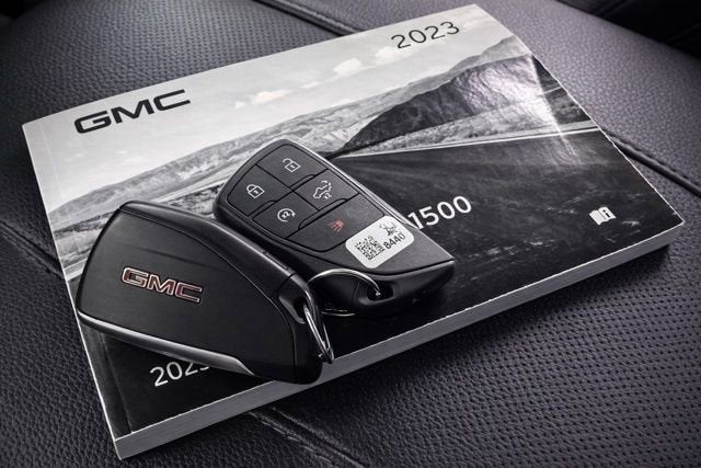 2023 GMC Sierra 1500 SLT