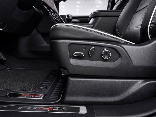 2025 GMC Sierra 1500 AT4X