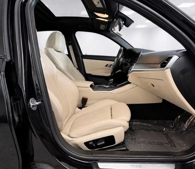 2022 BMW 330e 330e