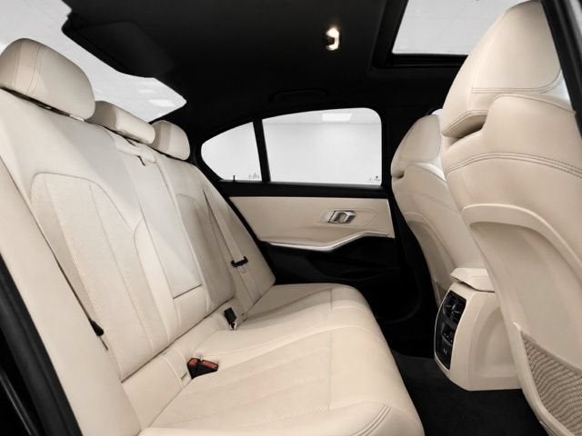 2022 BMW 330e 330e