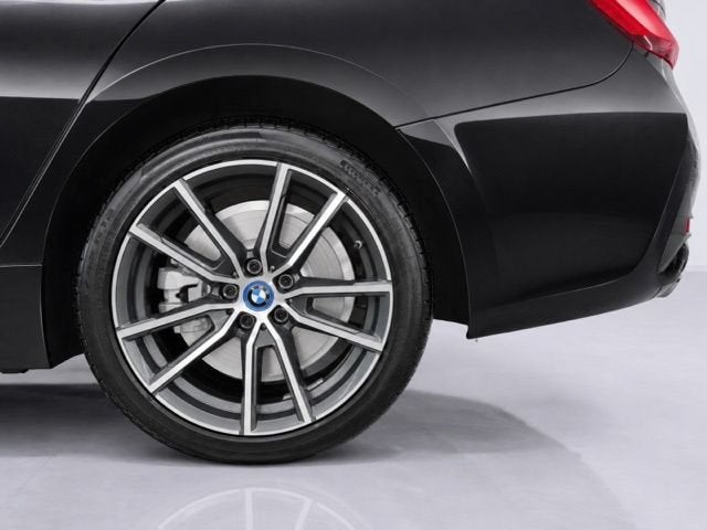 2022 BMW 330e 330e