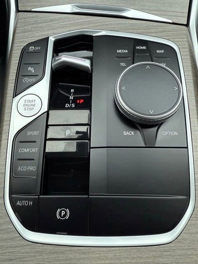 2025 BMW 3 Series 330i xDrive