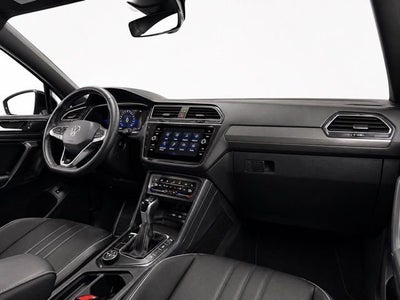 2023 Volkswagen Tiguan SE R-Line Black