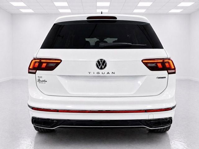 2023 Volkswagen Tiguan SE R-Line Black