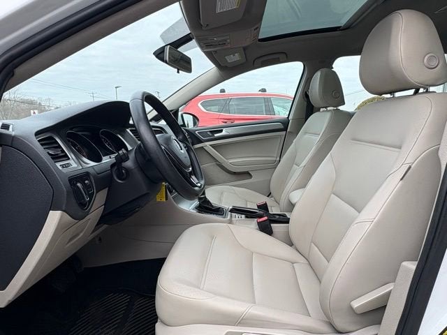 2015 Volkswagen Golf TSI S