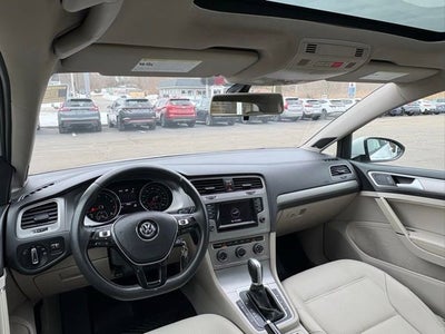 2015 Volkswagen Golf TSI S