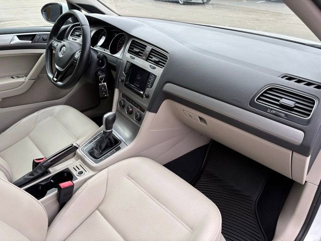 2015 Volkswagen Golf TSI S