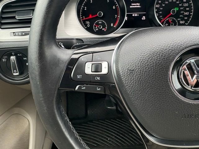 2015 Volkswagen Golf TSI S