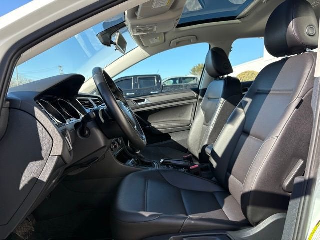 2019 Volkswagen Golf S