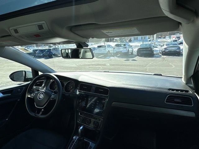 2019 Volkswagen Golf S