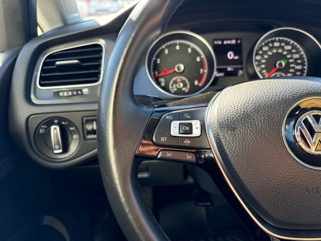 2019 Volkswagen Golf S