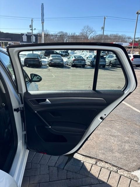 2019 Volkswagen Golf S