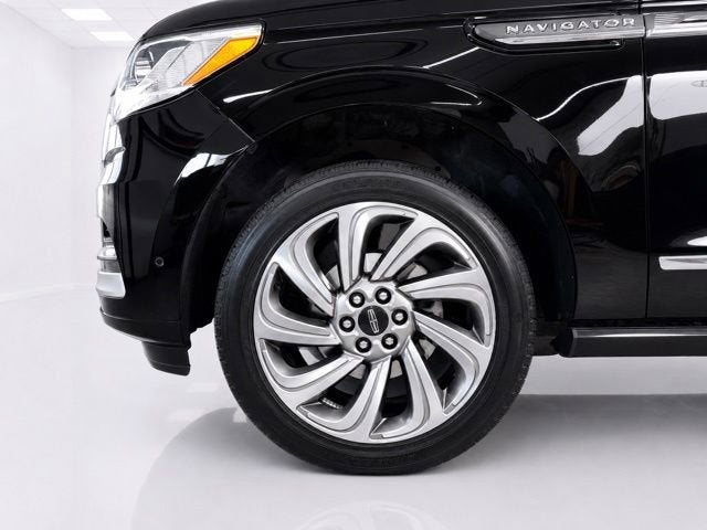 2022 Lincoln Navigator L Reserve