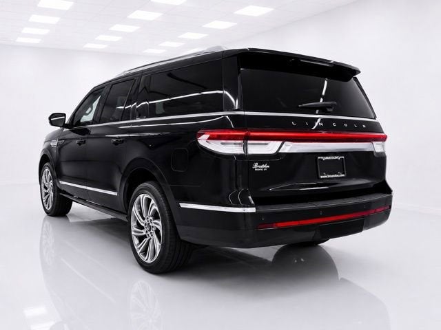 2022 Lincoln Navigator L Reserve