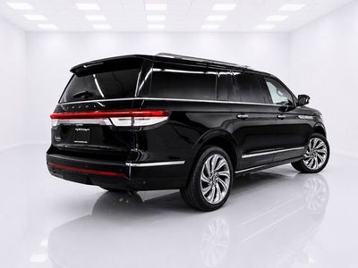 2022 Lincoln Navigator L Reserve