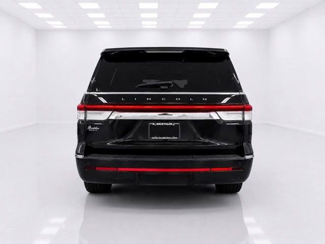 2022 Lincoln Navigator L Reserve