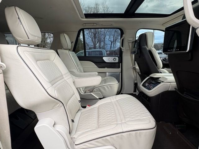 2021 Lincoln Navigator L Black Label