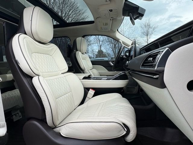 2021 Lincoln Navigator L Black Label