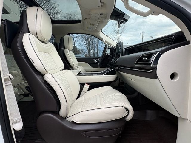 2021 Lincoln Navigator L Black Label