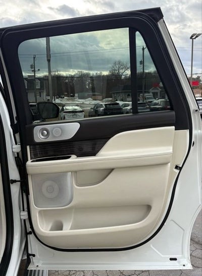 2021 Lincoln Navigator L Black Label