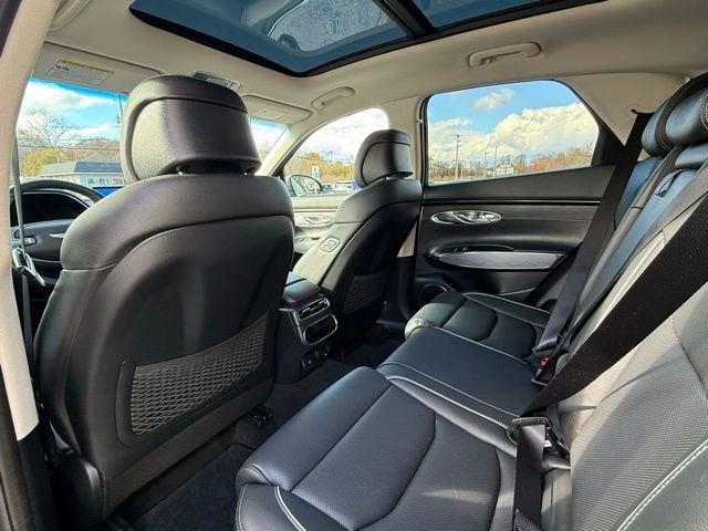 2024 Genesis GV70 2.5T