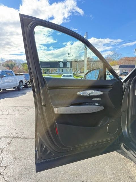 2024 Genesis GV70 2.5T