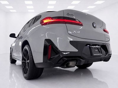2023 BMW X4 xDrive30i