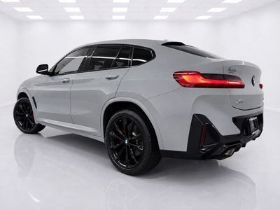 2023 BMW X4 xDrive30i
