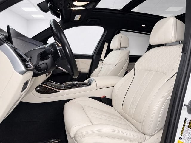 2024 BMW X7 M60i