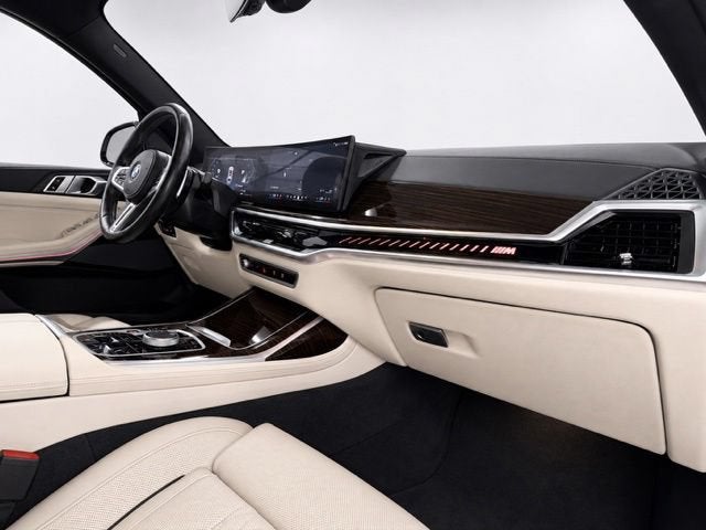2024 BMW X7 M60i