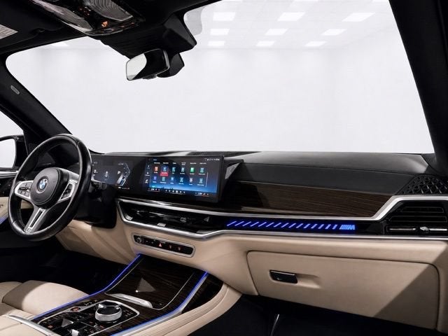 2024 BMW X7 M60i