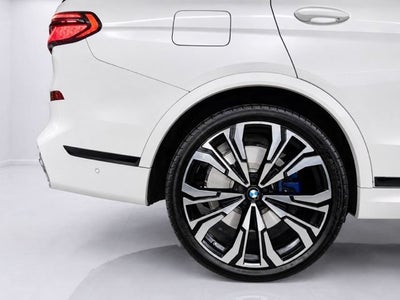 2024 BMW X7 M60i