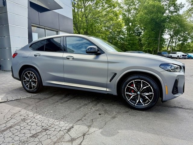 2024 BMW X4 M40i