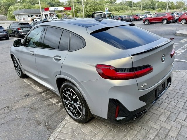 2024 BMW X4 M40i