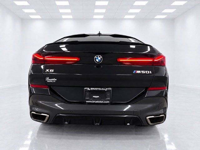 2021 BMW X6 M50i