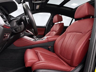 2021 BMW X6 M50i