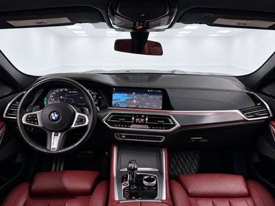 2021 BMW X6 M50i