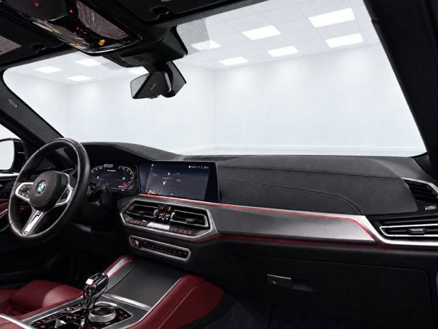 2021 BMW X6 M50i