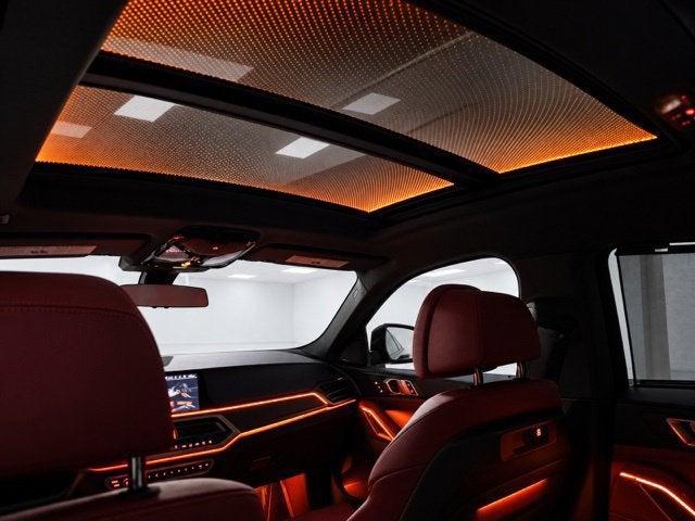 2021 BMW X6 M50i