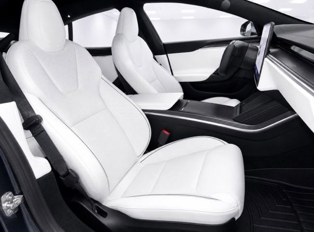 2022 Tesla Model S Plaid